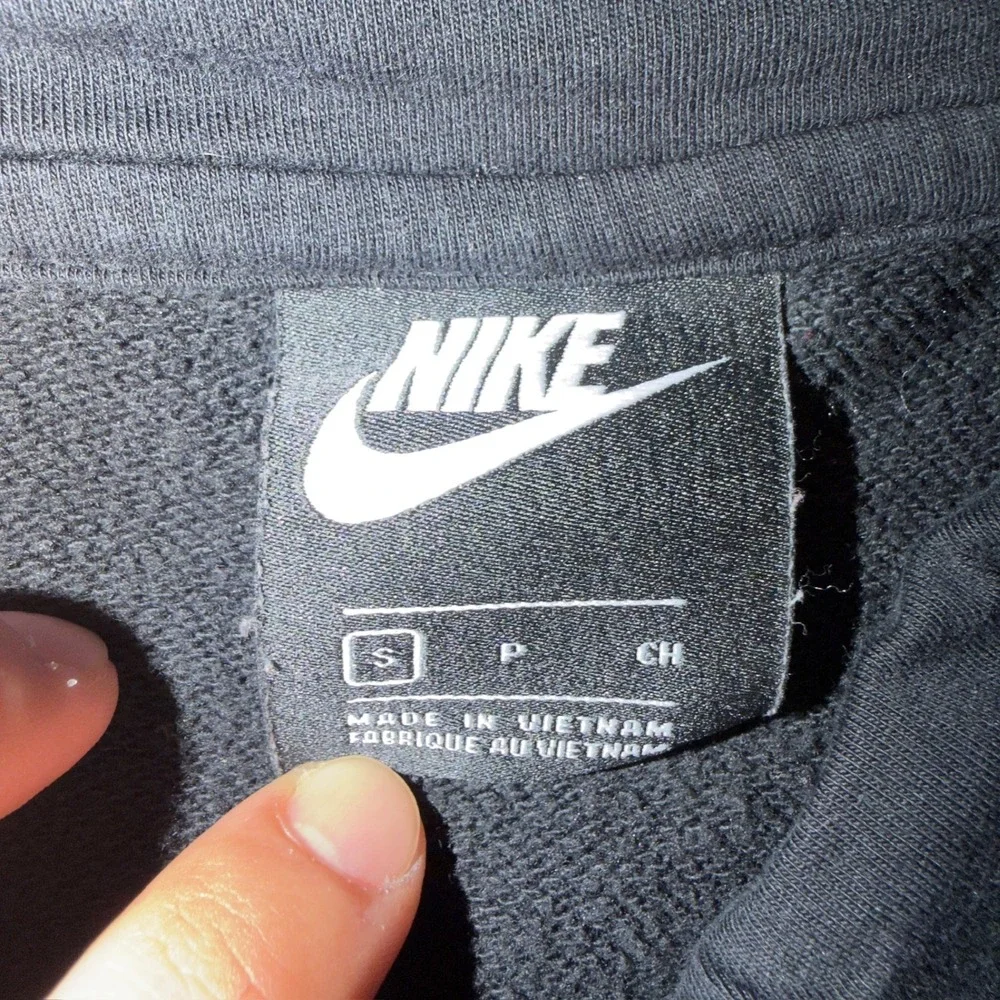 Nike Black Pullover Hoodie Women's Small‎ Fleece Swoosh Pocket Athleisure
